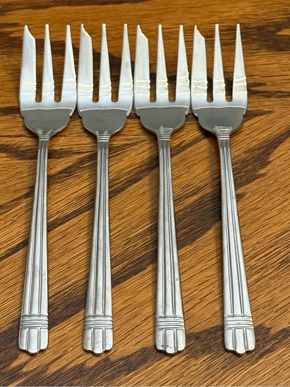 Farberware Amour 4 Salad Fork Stainless Flatware Silverware 6 1/2”
